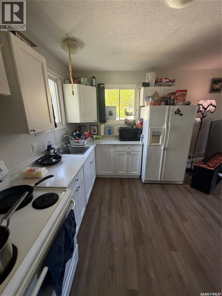 871 110th Street, North Battleford, Saskatchewan  S9A 2G9 - Photo 3 - SK050800