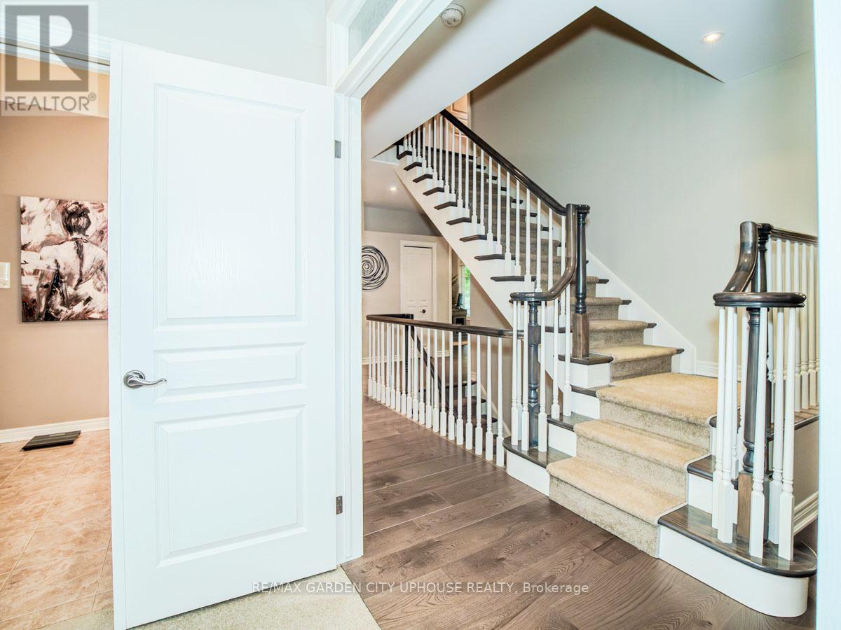 45 Oarsman Crescent, St. Catharines, Ontario  L2N 6S7 - Photo 16 - X13877150