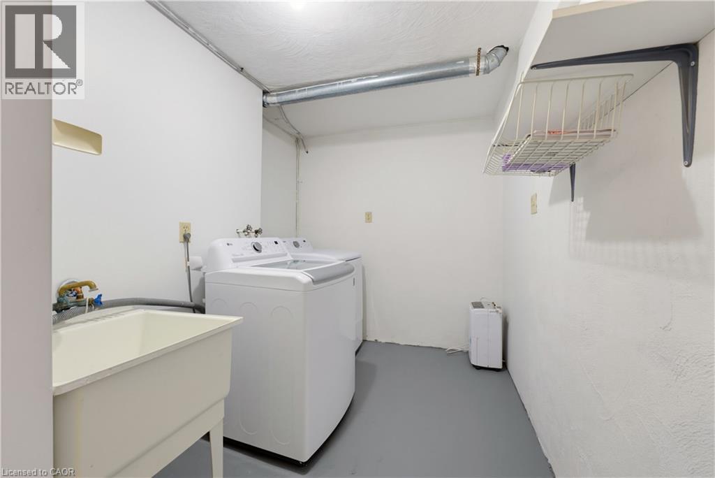 427 Lawrence Avenue, Kitchener, Ontario  N2M 1Y7 - Photo 14 - 40870026