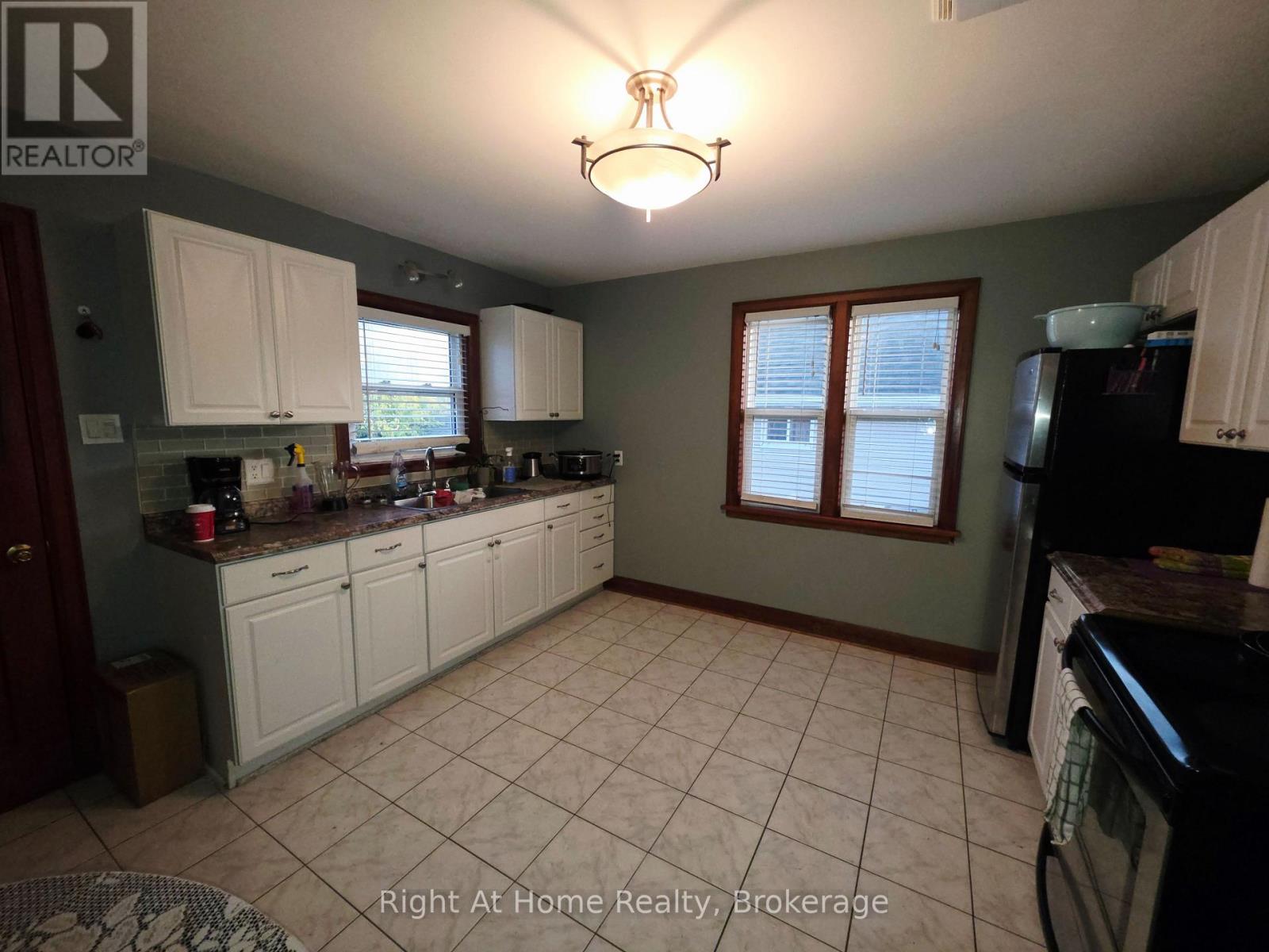 195 Empress Avenue S, Thunder Bay, Ontario  P7E 6S1 - Photo 4 - X13881420