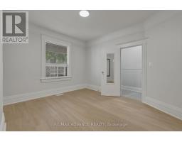 82A AUGUSTA AVENUE, Toronto, Ontario