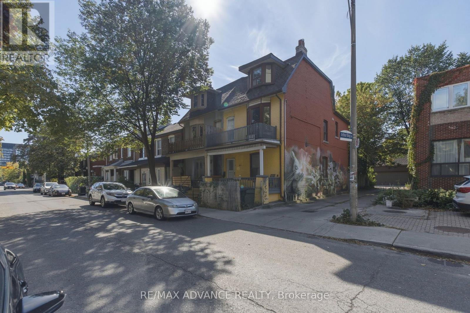 82a Augusta Avenue, Toronto, Ontario  M5T 2L1 - Photo 5 - C13877000
