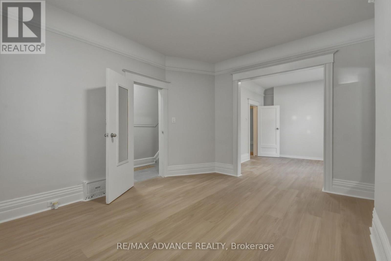 82a Augusta Avenue, Toronto, Ontario  M5T 2L1 - Photo 11 - C13877000