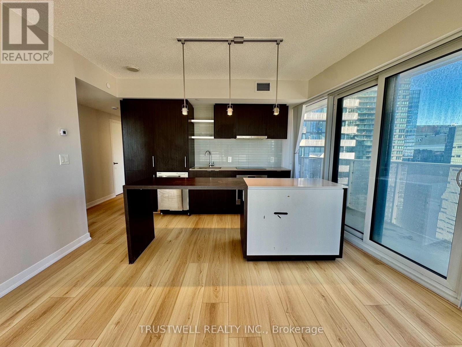 3404 - 88 Harbour Street, Toronto, Ontario  M5J 0C3 - Photo 2 - C13881432