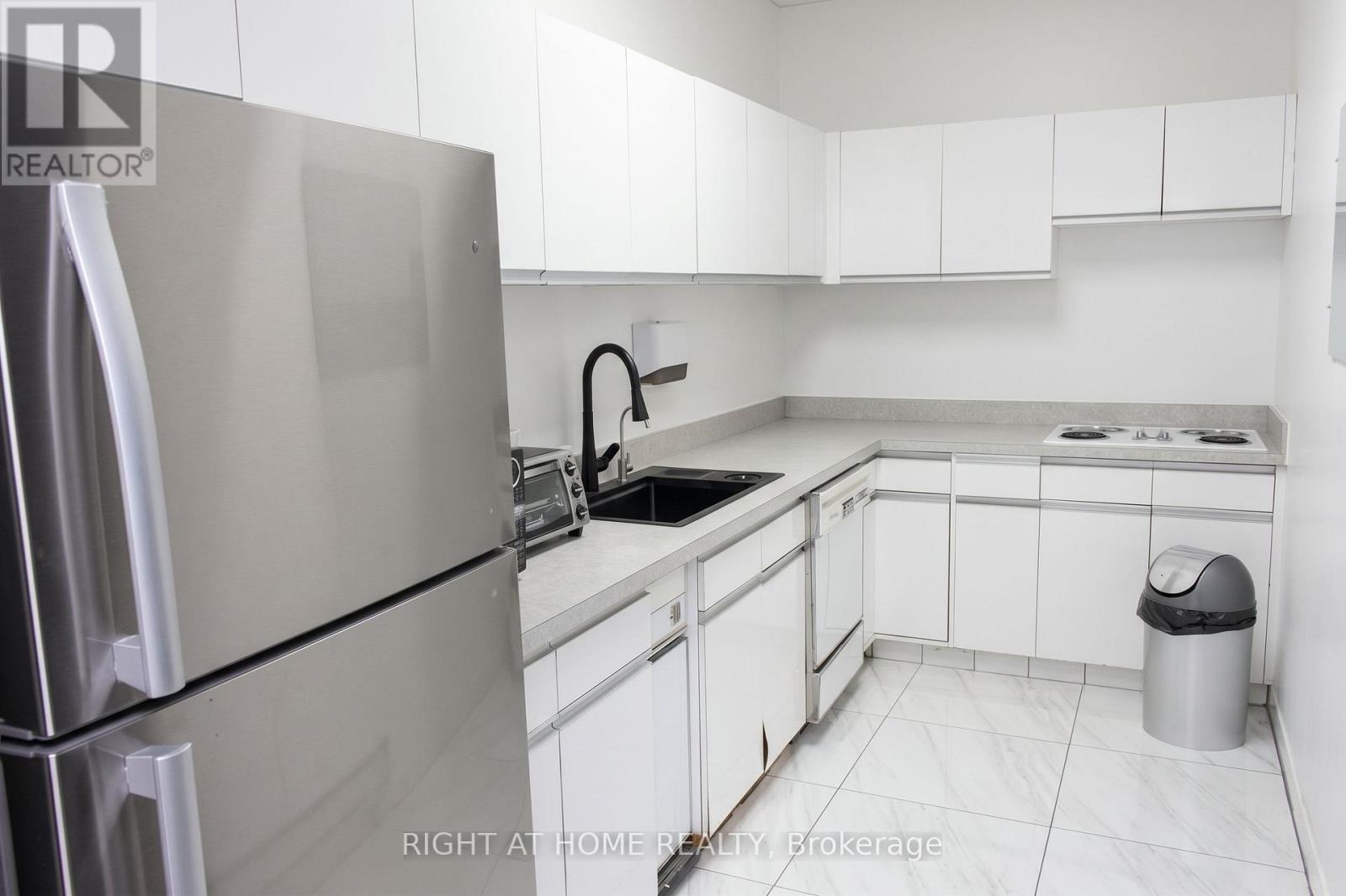 61 Maybrook Drive, Toronto, Ontario  M1V 4B6 - Photo 26 - E13881354