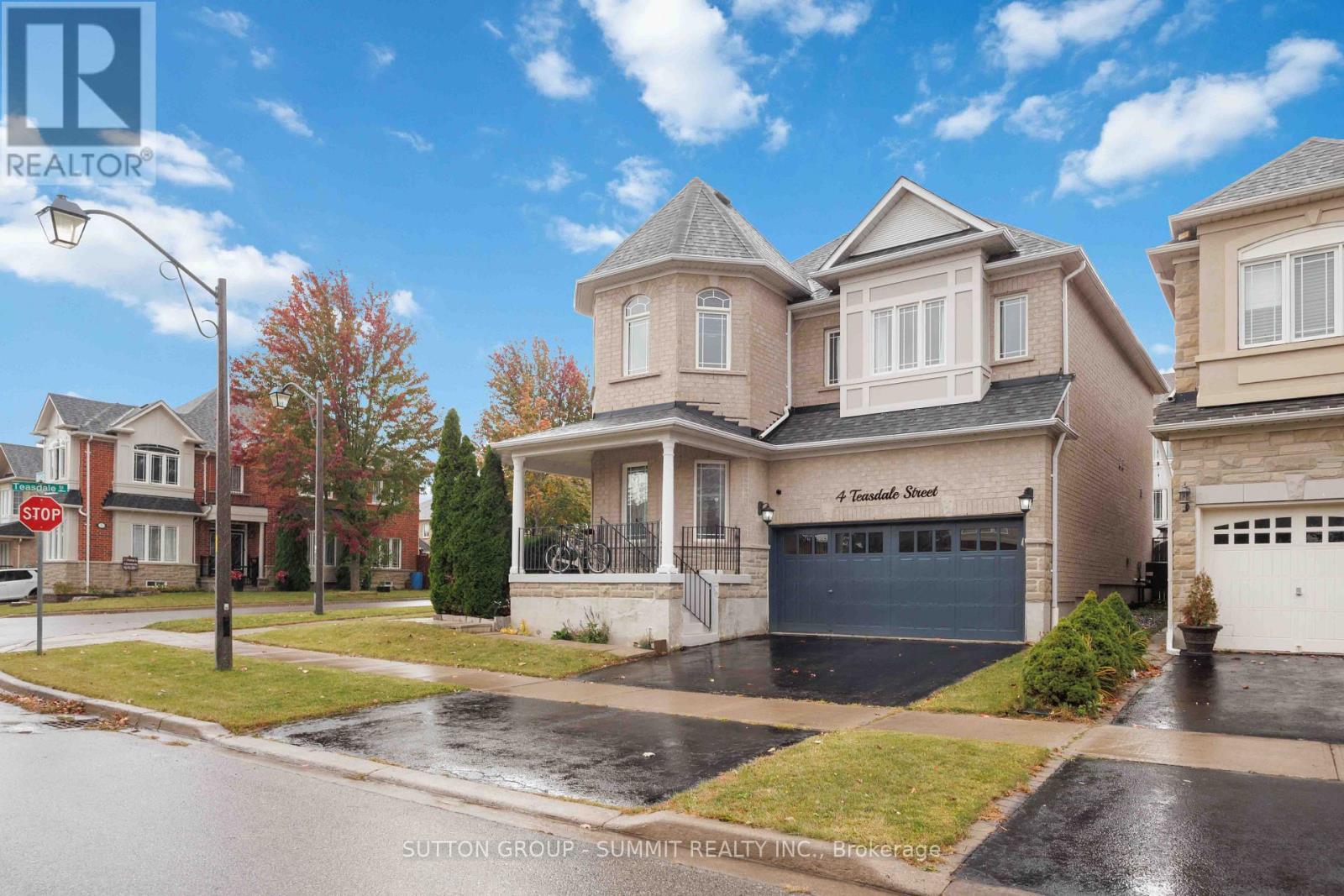 4 TEASDALE STREET, Ajax, Ontario