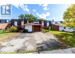 5 WIGGENS COURT, Toronto, Ontario