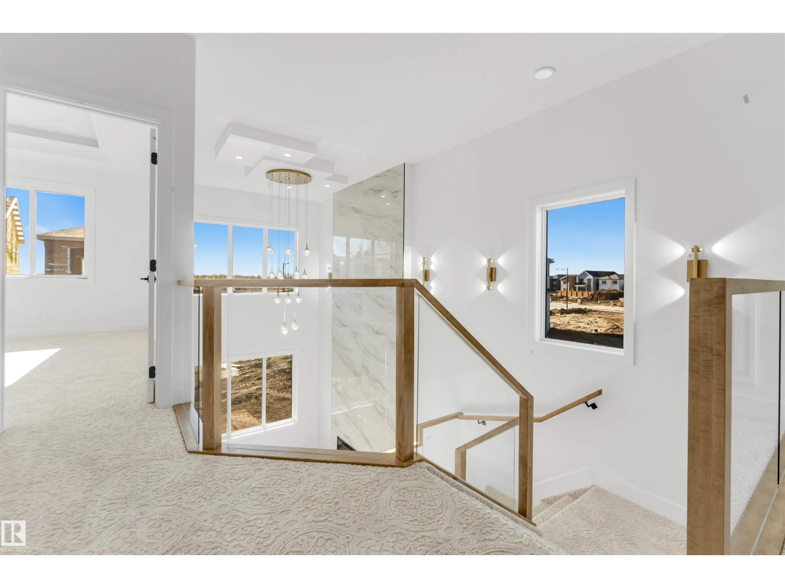 4707 17 AV SW SW