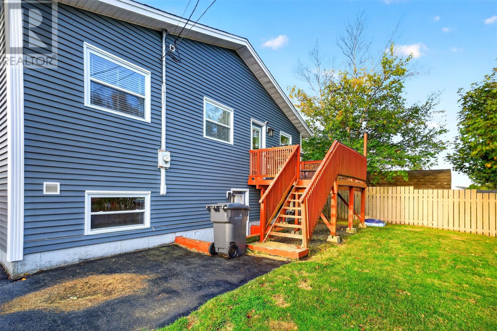 74 O'flaherty Crescent, Mount Pearl, Newfoundland & Labrador  A1N 4M5 - Photo 4 - 1304218