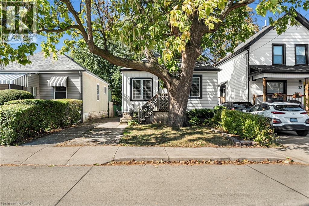 29 Wexford Avenue N, Hamilton, Ontario  L8H 4M2 - Photo 4 - 40869884