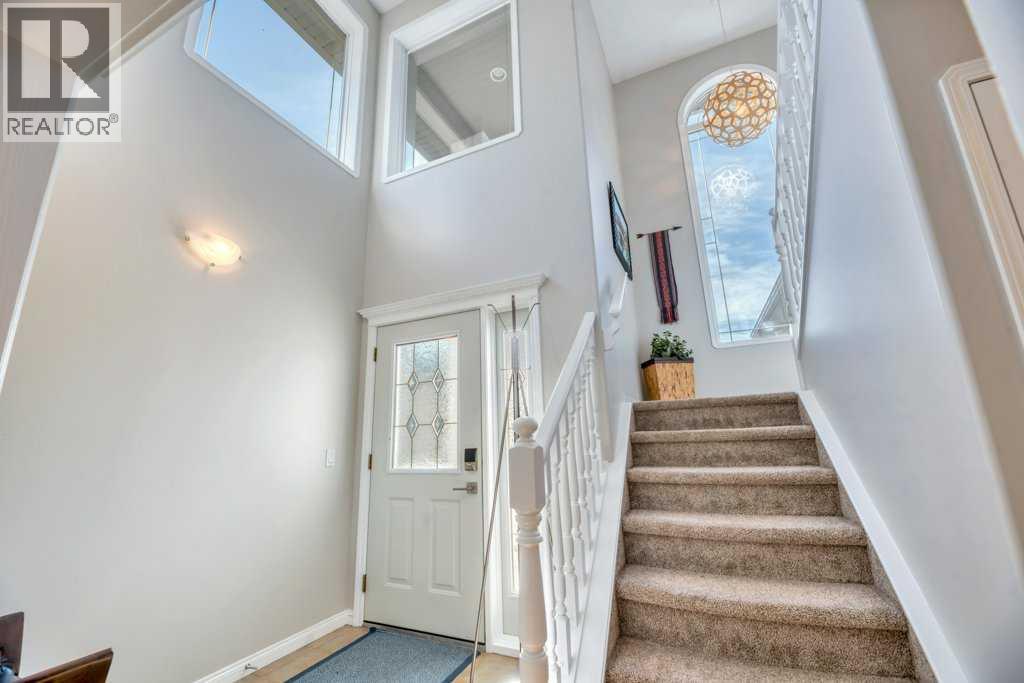304 Cambridge Place, Strathmore, Alberta  T1P 1S1 - Photo 3 - A2350931