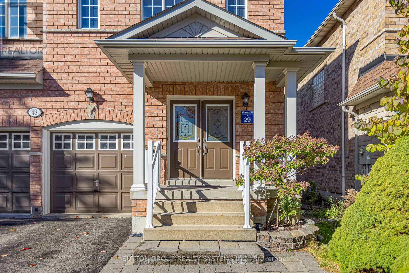 48 Landsdown Crescent, Markham, Ontario  L6E 1M6 - Photo 3 - N13881392