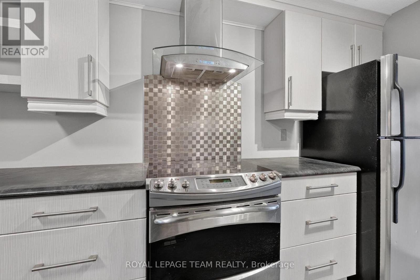 7866 Jeanne D'arc Boulevard, Ottawa, Ontario  K1C 2E9 - Photo 21 - X13881412