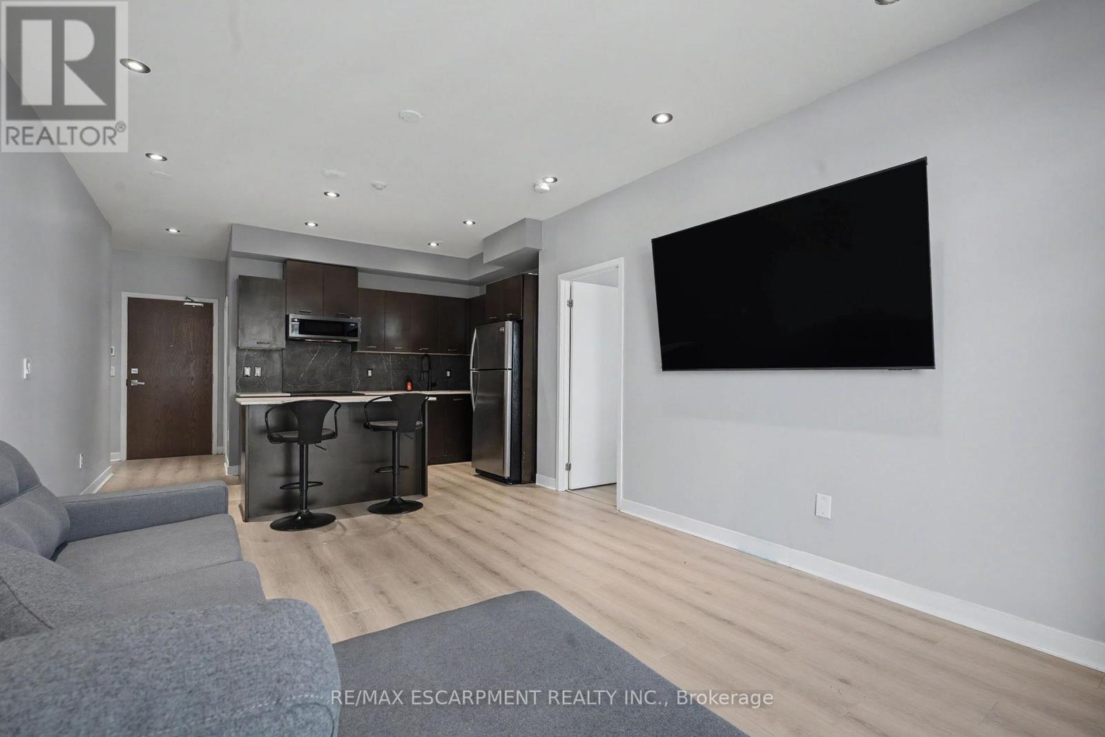 1309 - 365 Prince Of Wales Drive, Mississauga, Ontario  L5B 0G6 - Photo 12 - W13881356