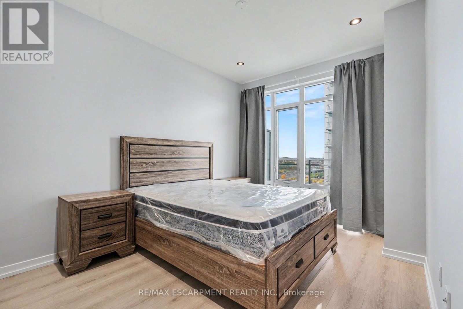 1309 - 365 Prince Of Wales Drive, Mississauga, Ontario  L5B 0G6 - Photo 14 - W13881356