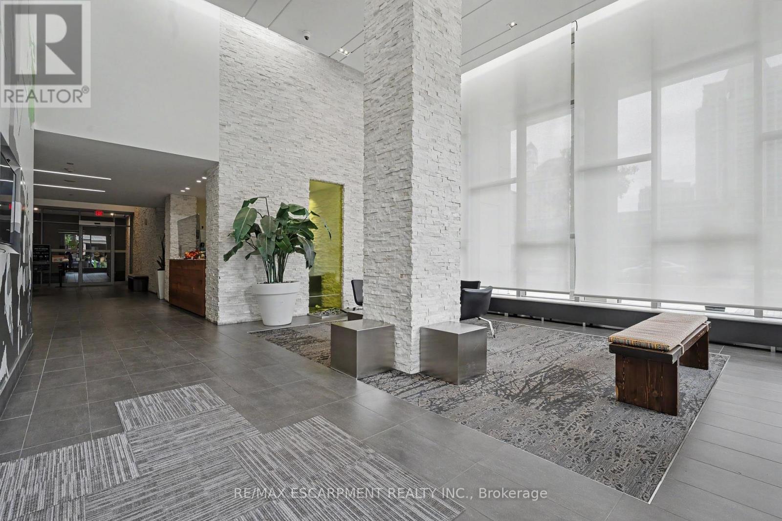 1309 - 365 Prince Of Wales Drive, Mississauga, Ontario  L5B 0G6 - Photo 2 - W13881356