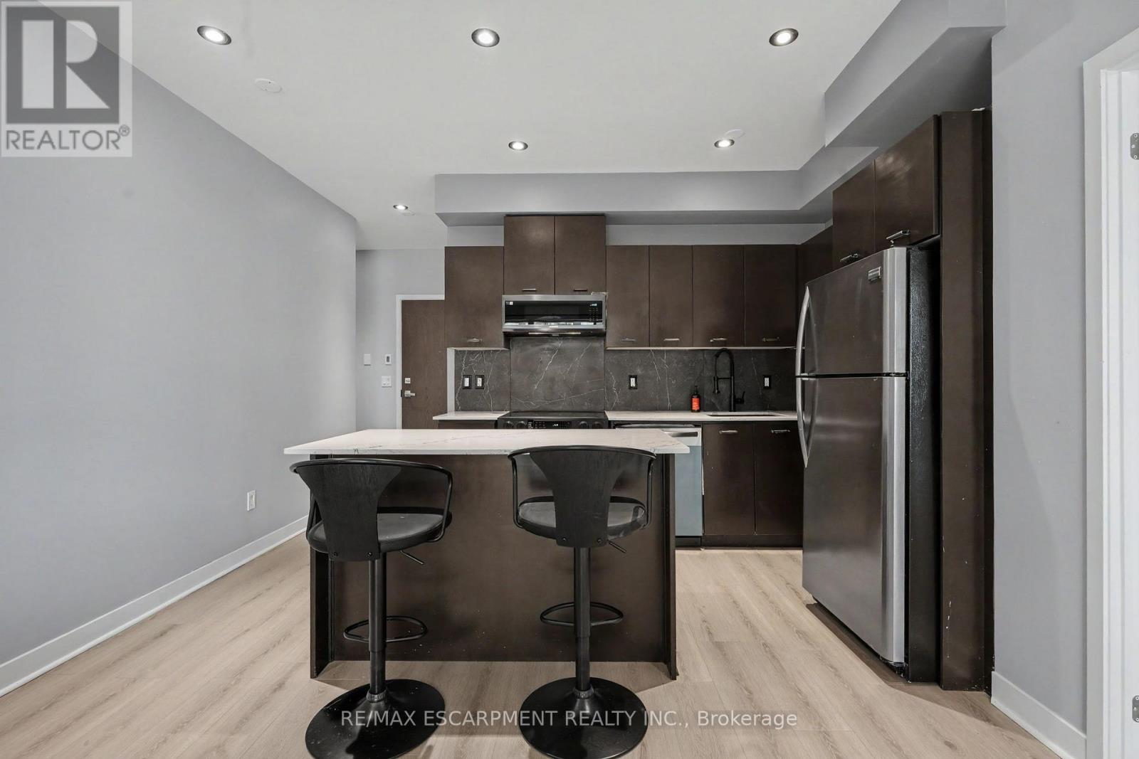 1309 - 365 Prince Of Wales Drive, Mississauga, Ontario  L5B 0G6 - Photo 8 - W13881356