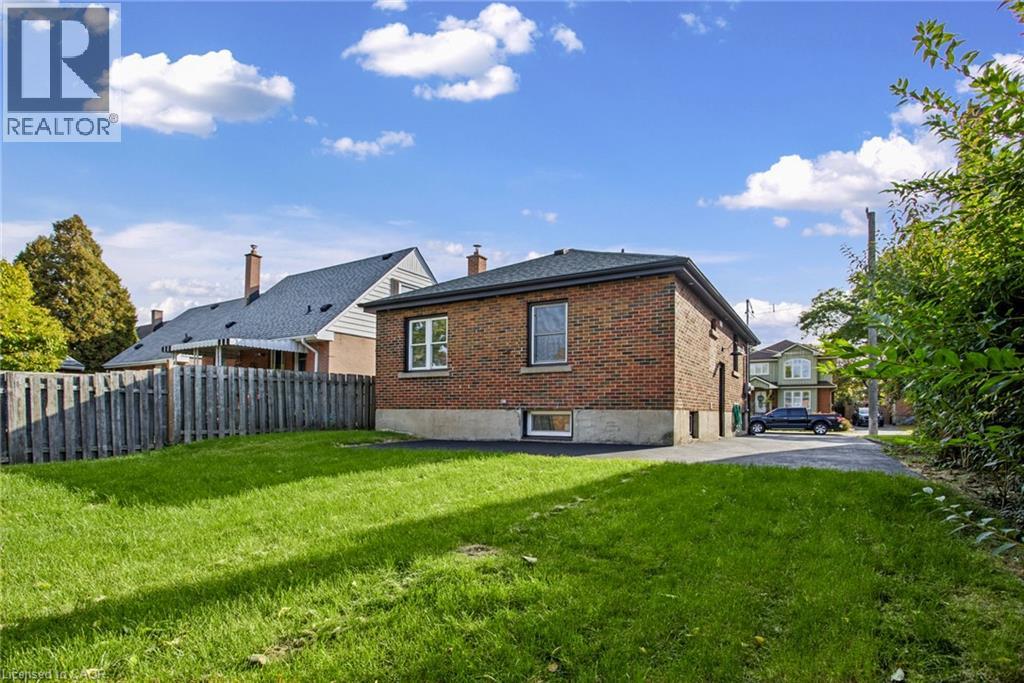 156 East 36th Street Unit# Lower, Hamilton, Ontario  L8V 3Z4 - Photo 6 - 40870190