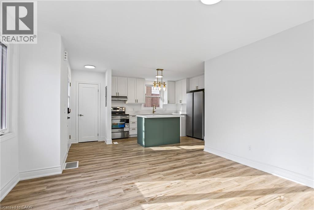 156 East 36th Street Unit# Upper, Hamilton, Ontario  L8V 3Z4 - Photo 12 - 40870166
