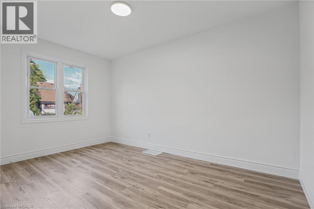 156 East 36th Street Unit# Upper, Hamilton, Ontario  L8V 3Z4 - Photo 17 - 40870166
