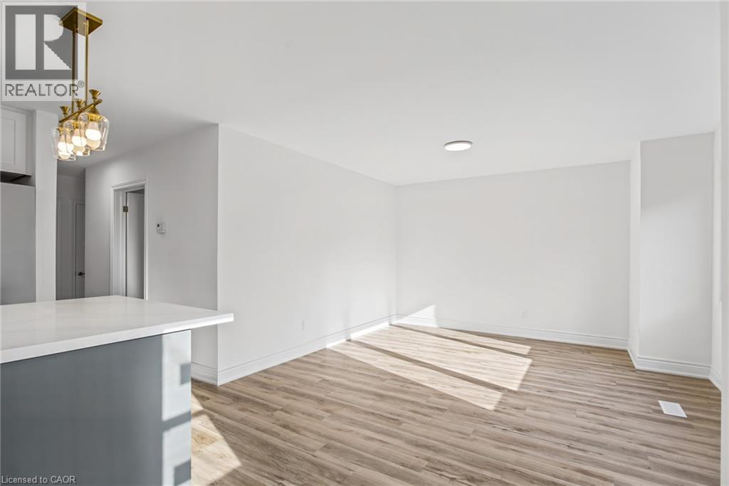 156 East 36th Street Unit# Upper, Hamilton, Ontario  L8V 3Z4 - Photo 7 - 40870166