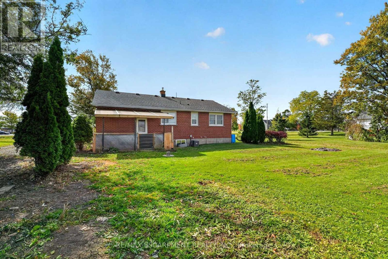 320 Mud Street, Grimsby, Ontario  L0R 1M0 - Photo 39 - X13881416