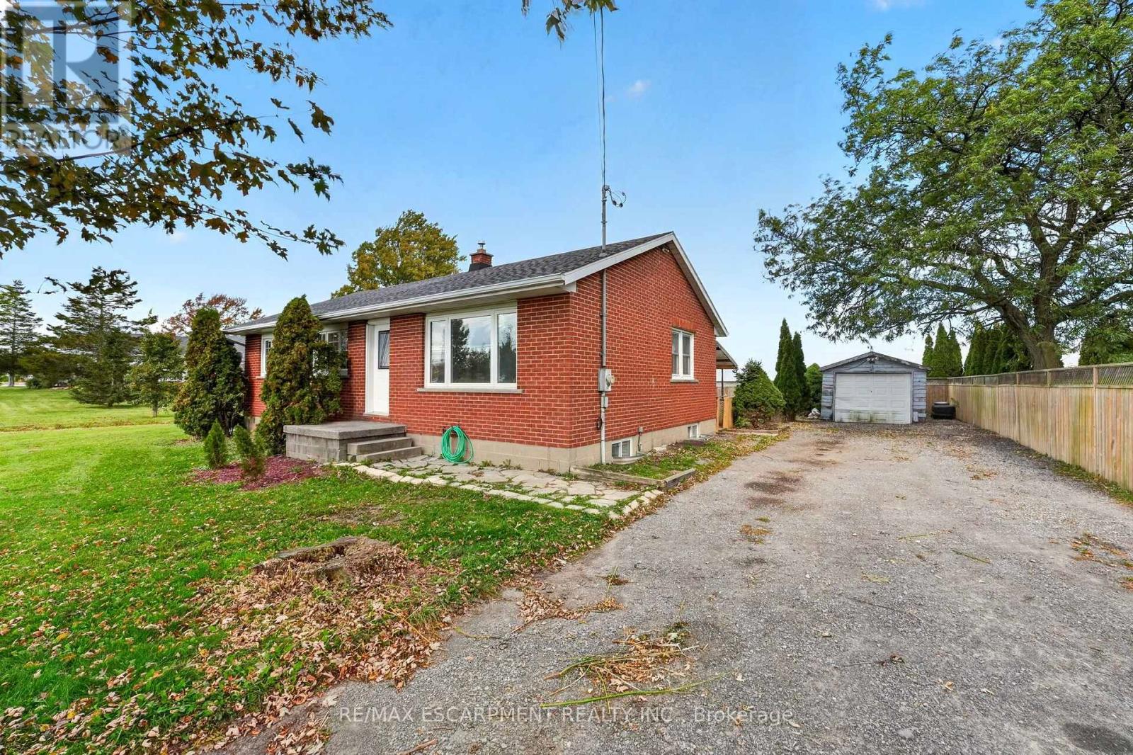 320 Mud Street, Grimsby, Ontario  L0R 1M0 - Photo 4 - X13881416