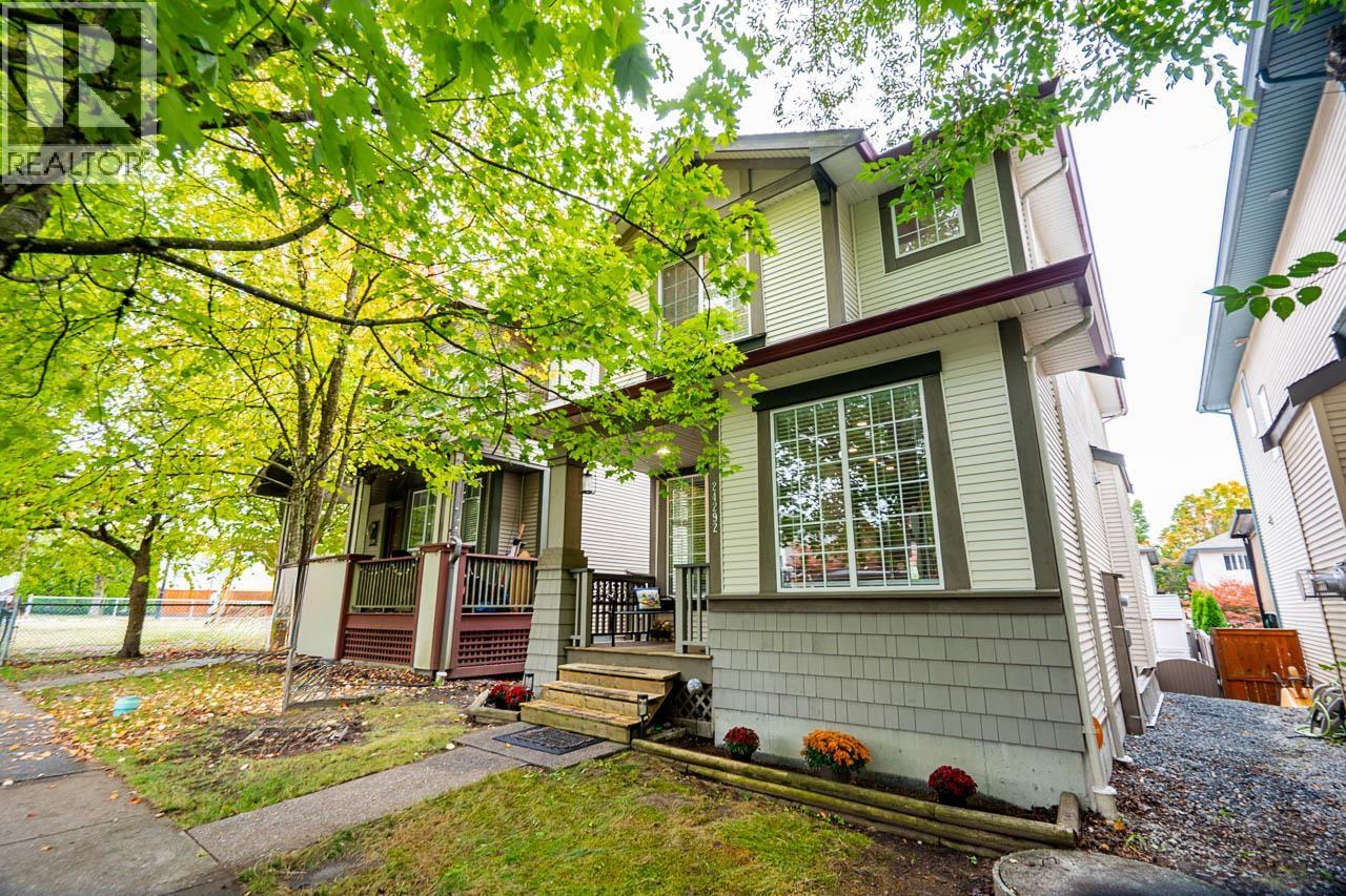 24292 102B AVENUE, Maple Ridge, British Columbia