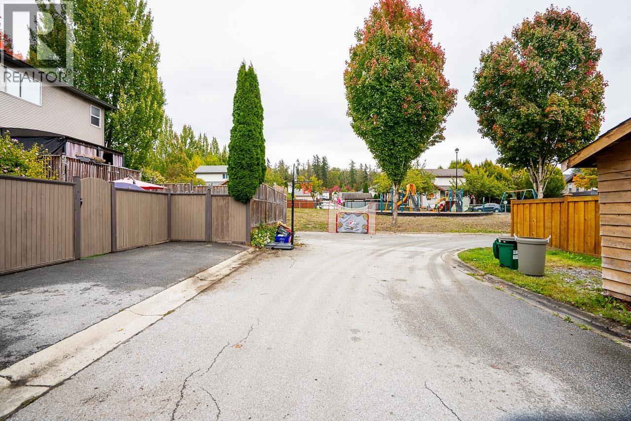 24292 102b Avenue, Maple Ridge, British Columbia  V2W 1Y1 - Photo 35 - R3171482