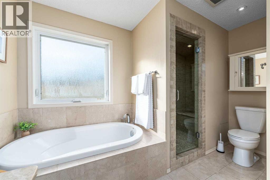 202 Panorama Hills Close NW, Calgary, Alberta  T2K 5J3 - Photo 20 - A2351427
