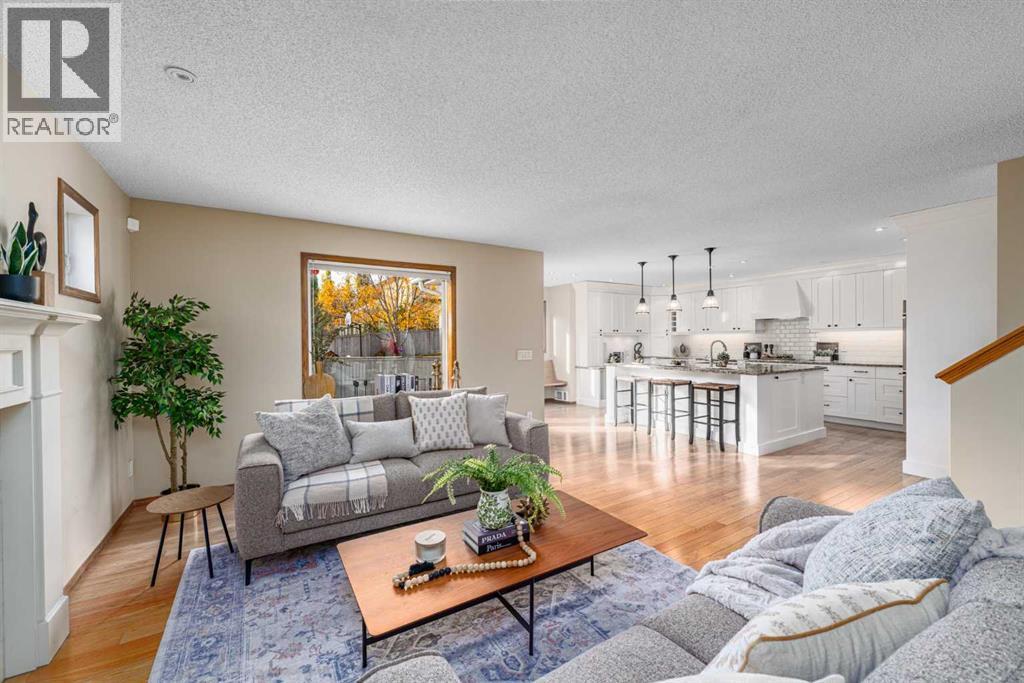 202 Panorama Hills Close NW, Calgary, Alberta  T2K 5J3 - Photo 8 - A2351427