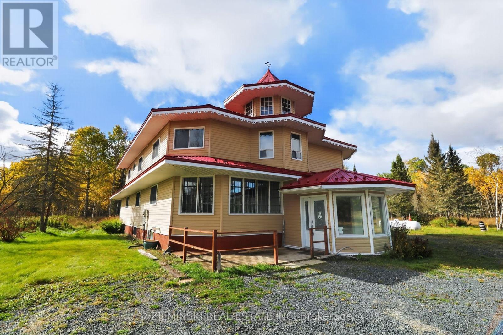 1907 Highway 11 Highway S, Cochrane, Ontario  P0L 1C0 - Photo 2 - T13881584