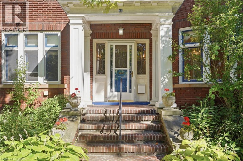 32 Wentworth Avenue, Cambridge, Ontario  N1S 1G6 - Photo 3 - 40863280