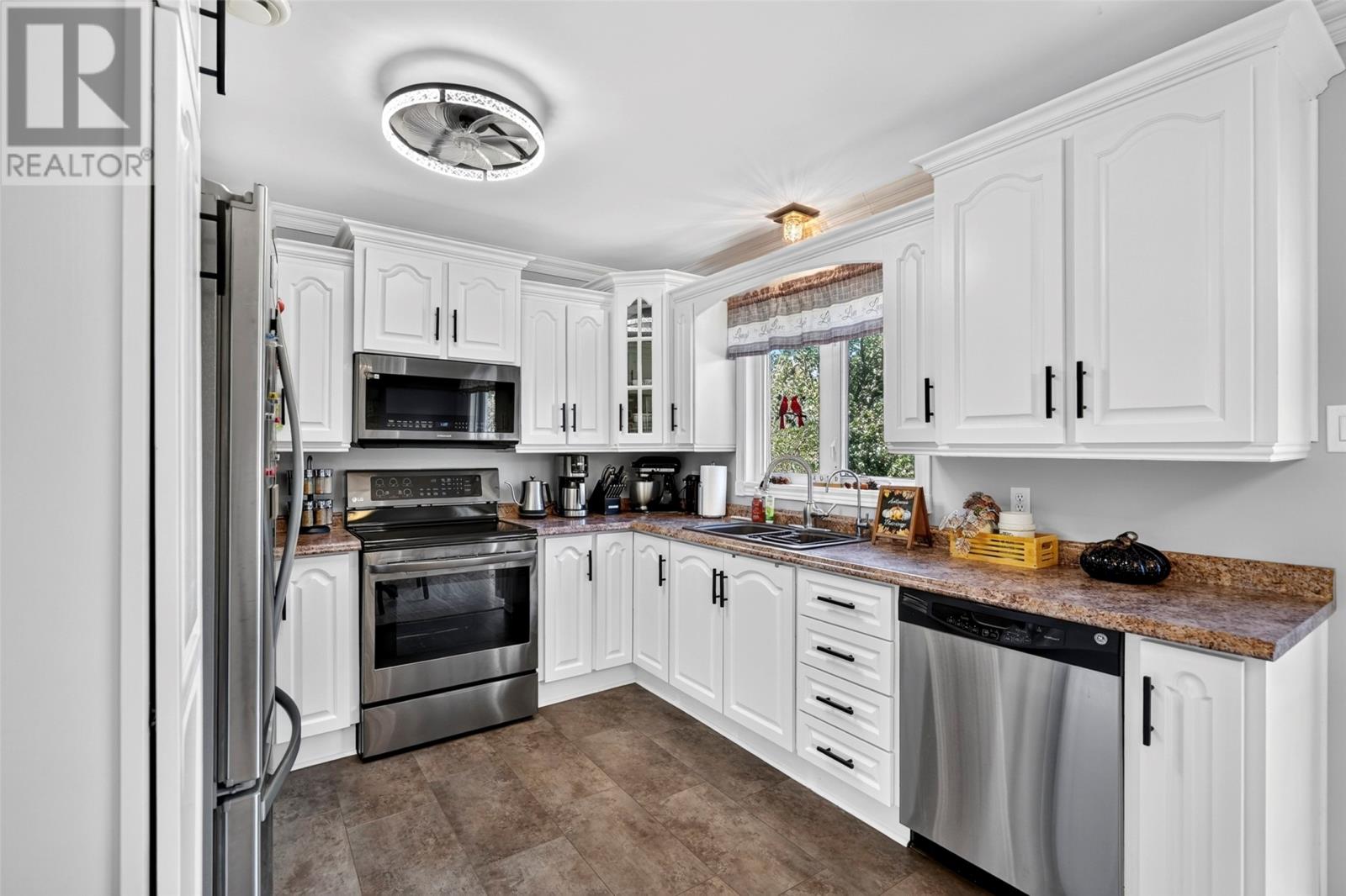 18 Shaheen Crescent, Come By Chance, Newfoundland & Labrador  A0B 1N0 - Photo 10 - 1304038
