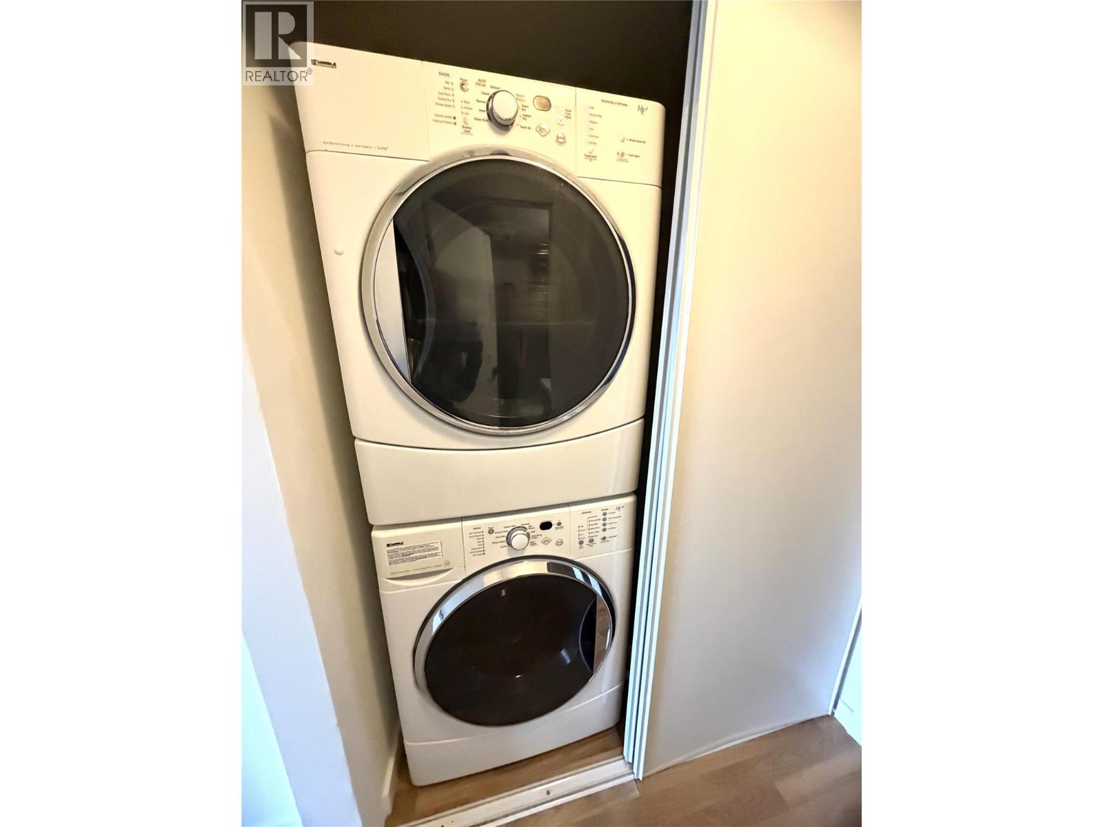1550 Dickson Avenue Unit# 218