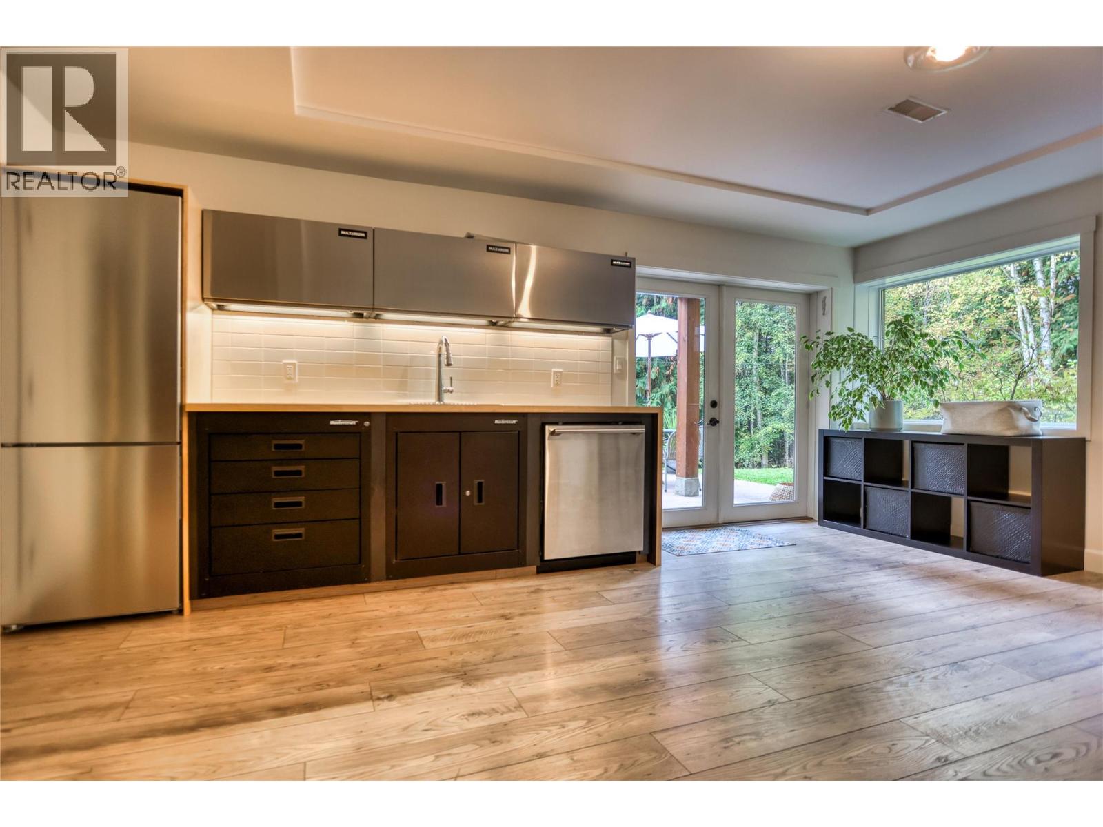 3795 Aaron Road, Bonnington, British Columbia  V0G 2G3 - Photo 33 - 10403107