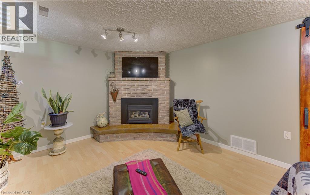 218 Forestwood Drive, Kitchener, Ontario  N2N 1B9 - Photo 38 - 40864676