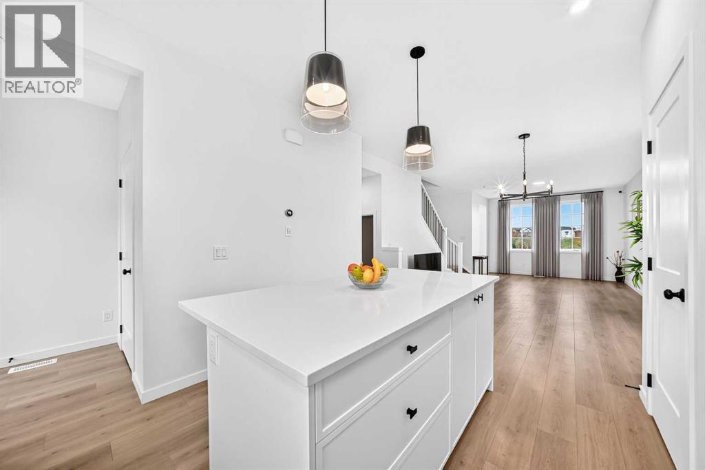 85 Heirloom Way SE, Calgary, Alberta  T3S 0H3 - Photo 8 - A2351429