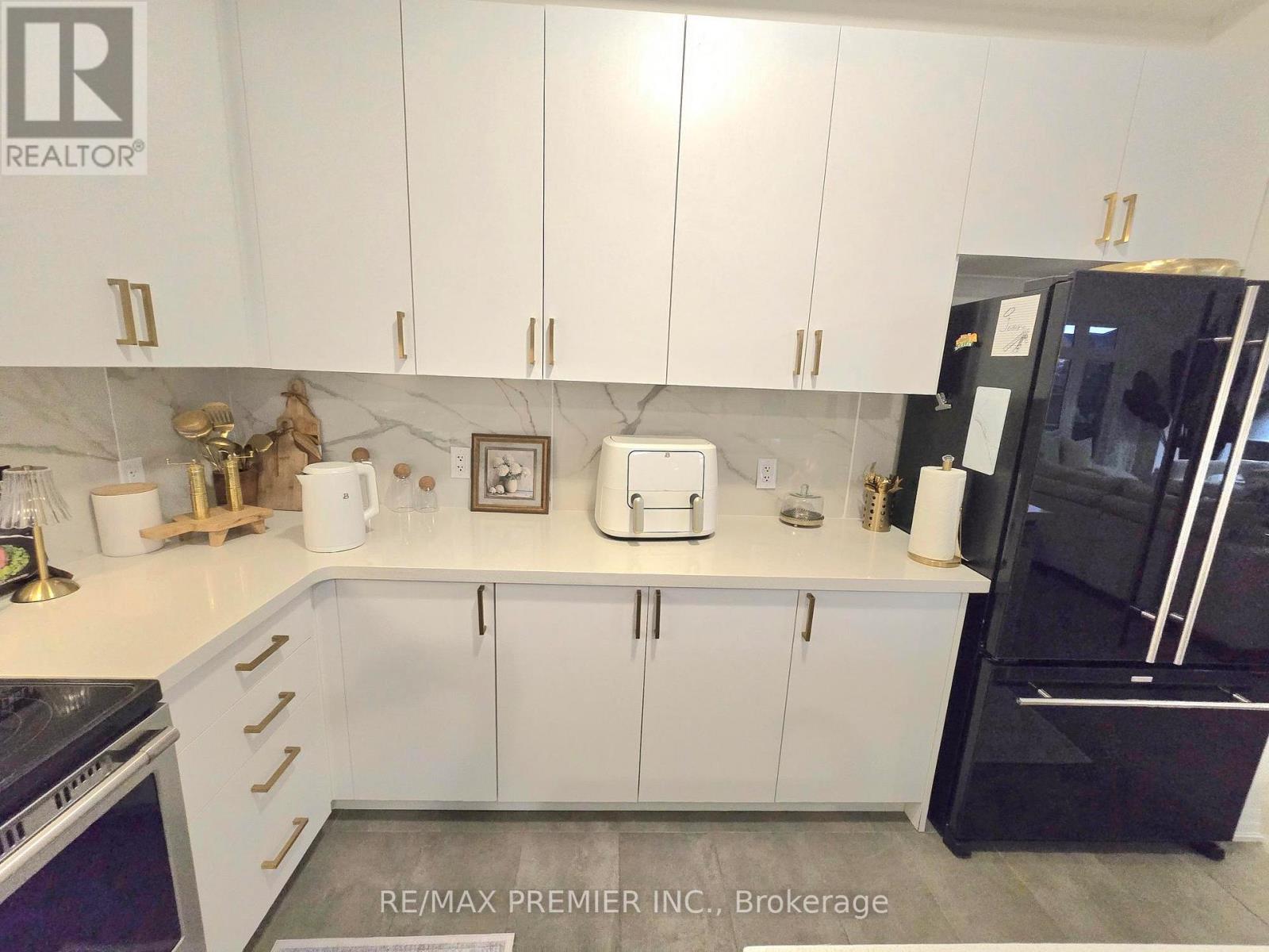 106 Ed Ewert Avenue, Clarington, Ontario  L1B 0W7 - Photo 12 - E13864664