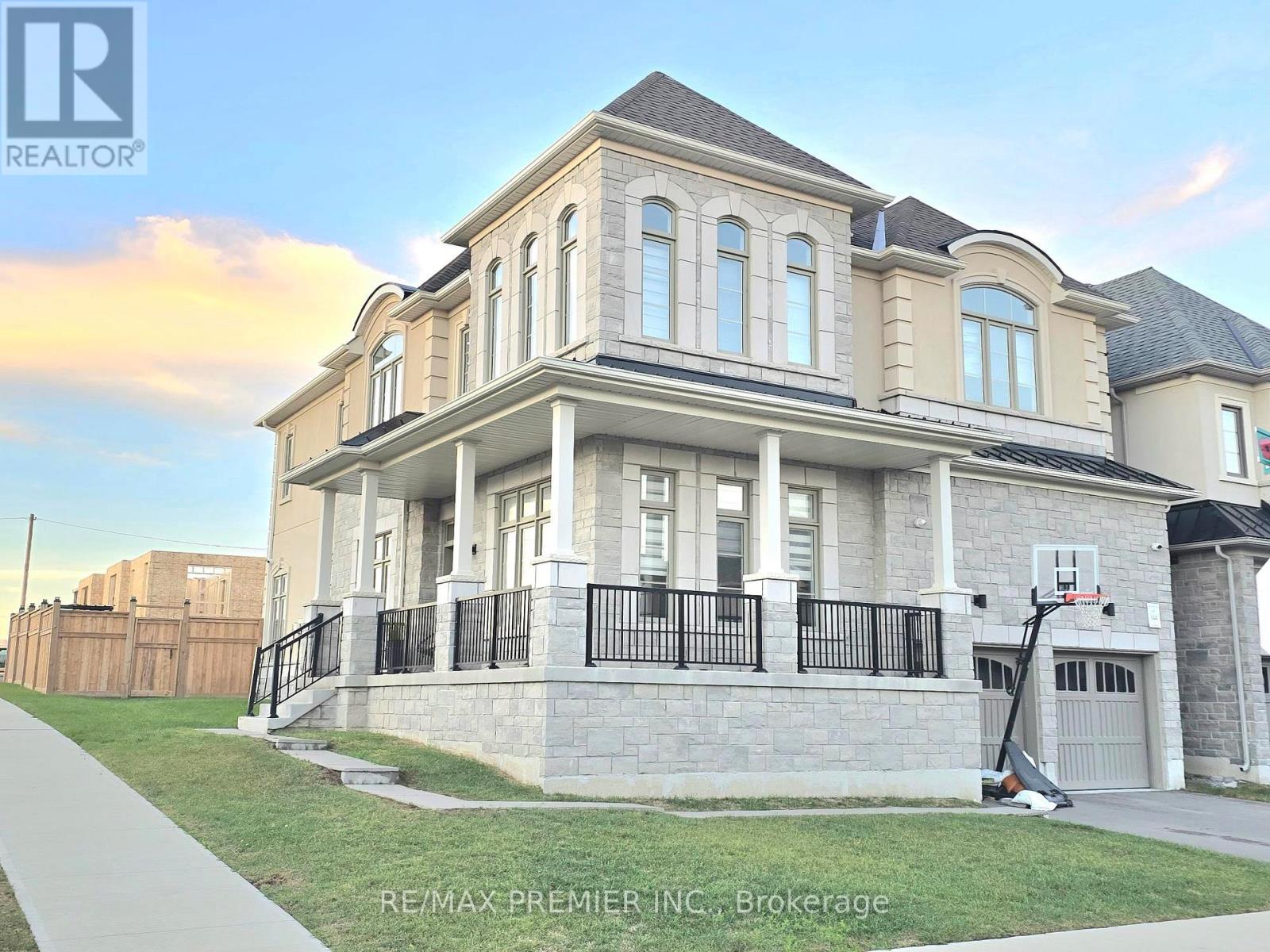 106 ED EWERT AVENUE, Clarington, Ontario