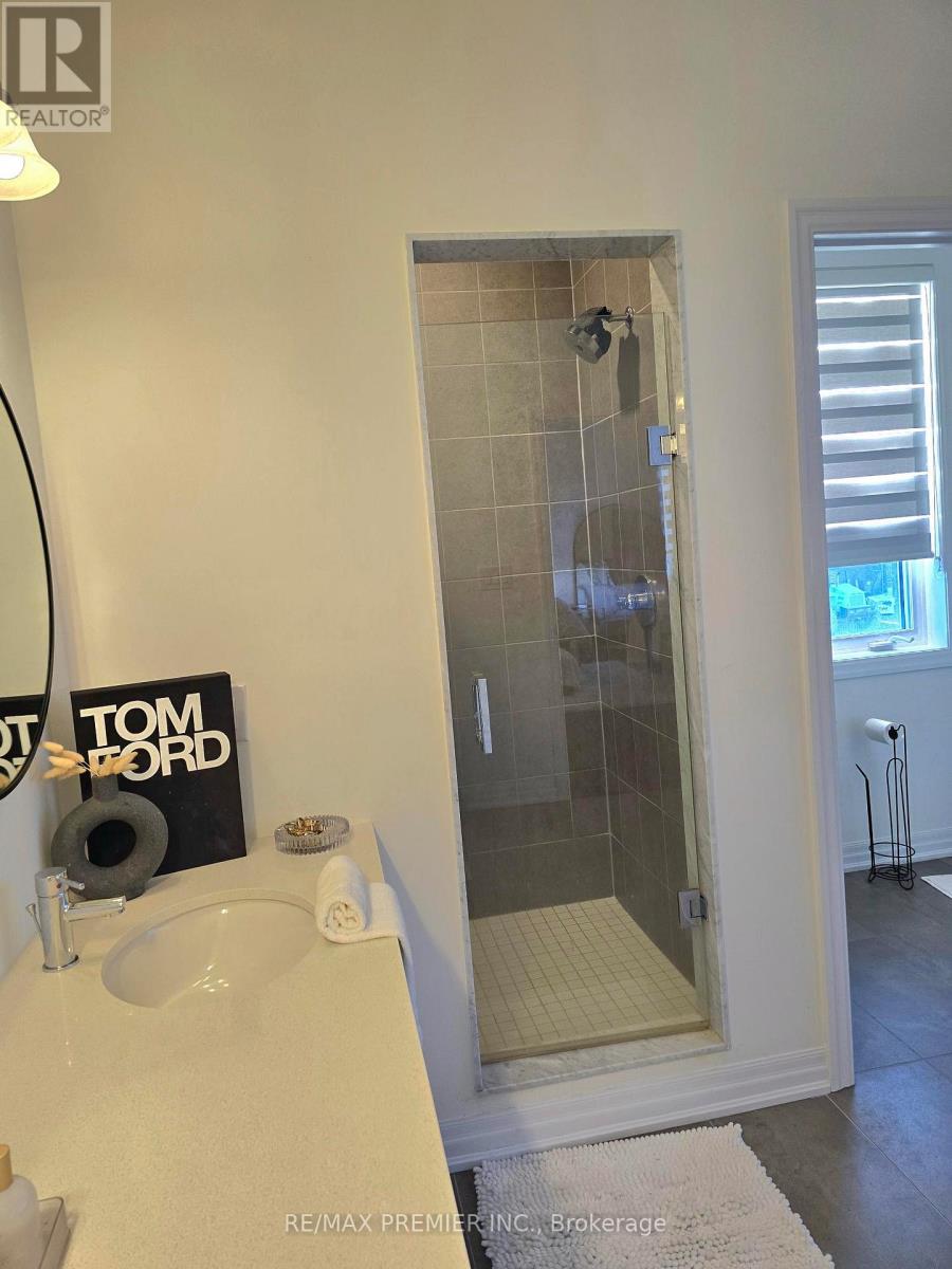 106 Ed Ewert Avenue, Clarington, Ontario  L1B 0W7 - Photo 25 - E13864664