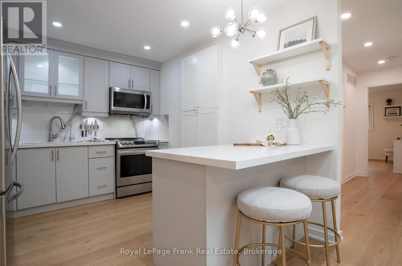 37 Angus Drive, Ajax, Ontario  L1S 5C4 - Photo 19 - E13881750