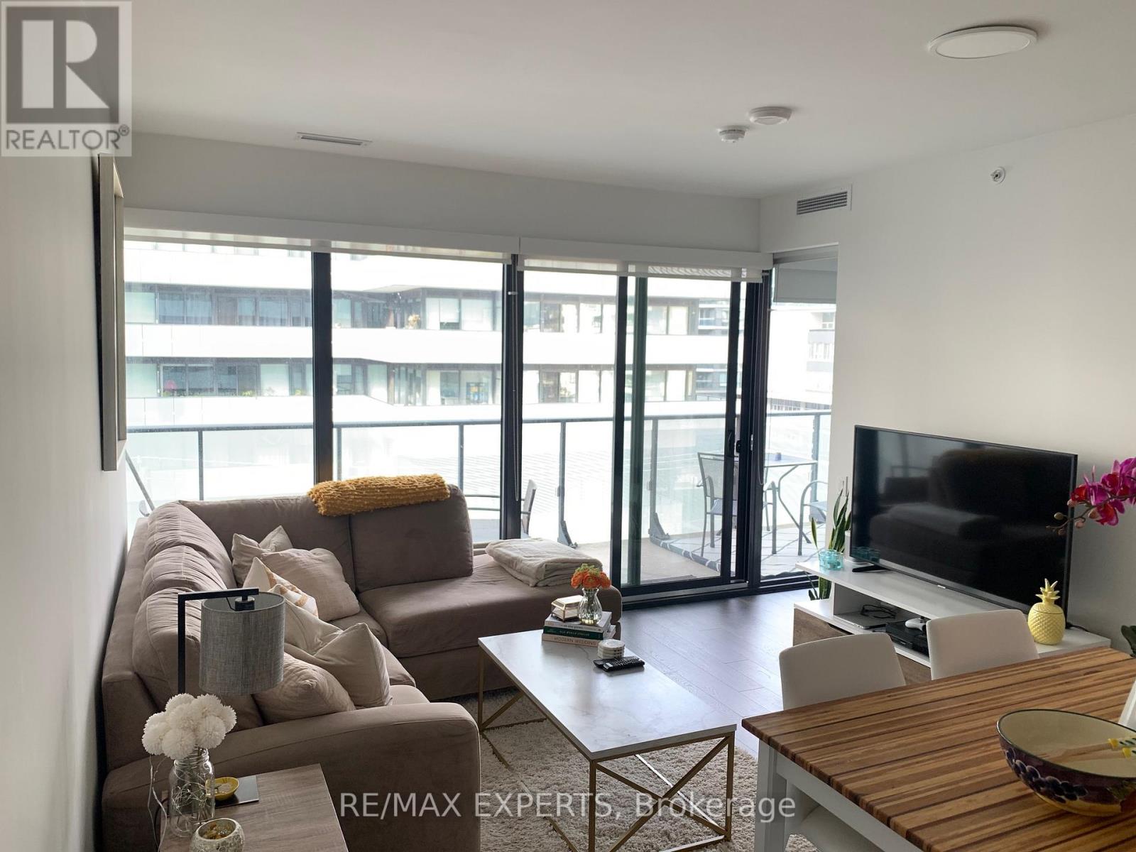 501 - 185 Roehampton Avenue, Toronto, Ontario  M4P 0C8 - Photo 3 - C13881672