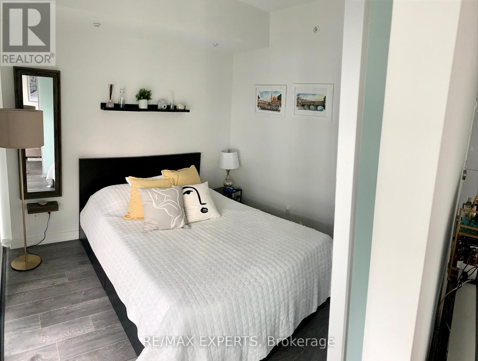 501 - 185 Roehampton Avenue, Toronto, Ontario  M4P 0C8 - Photo 5 - C13881672