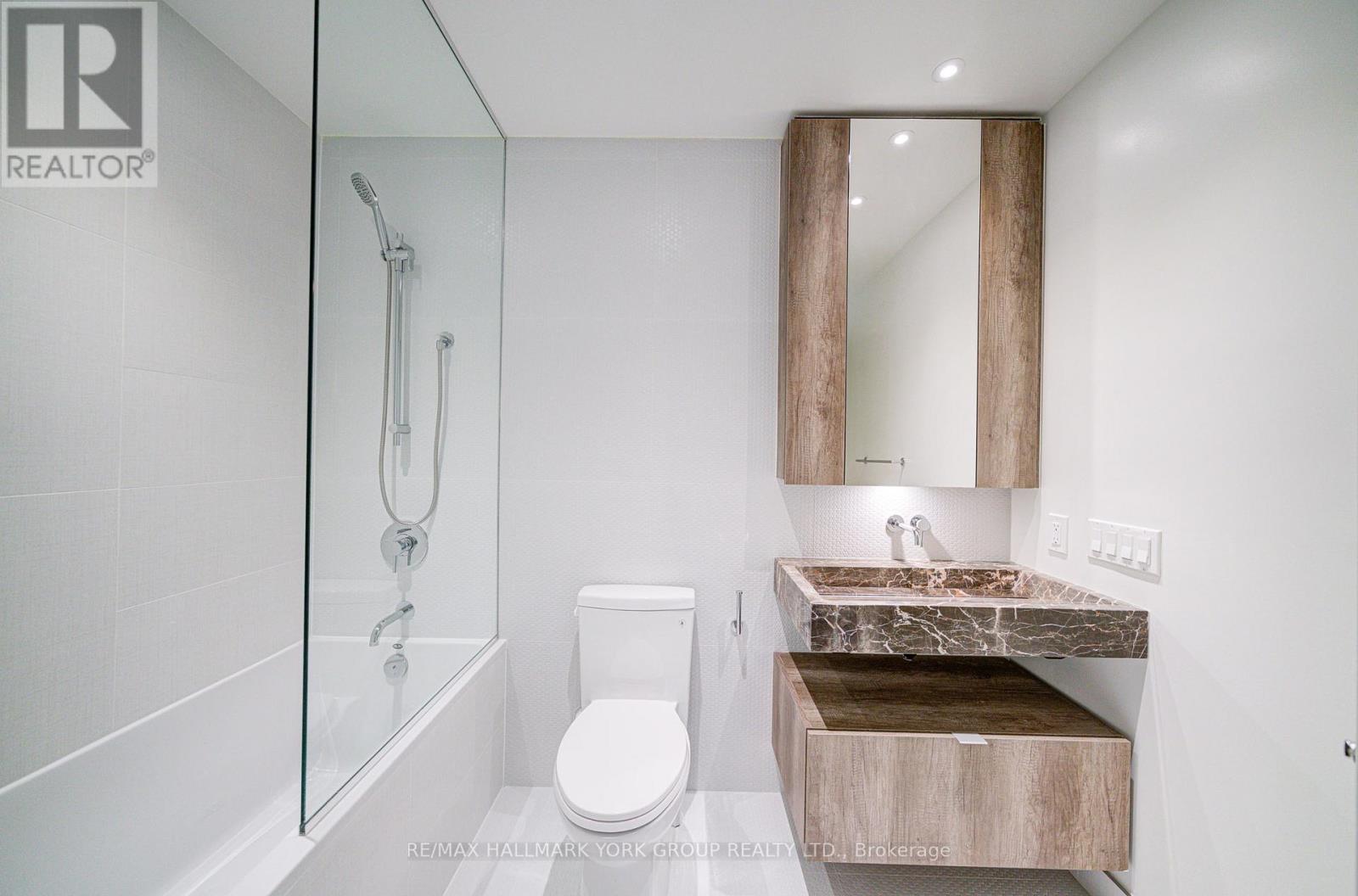 3609 - 11 Yorkville Avenue, Toronto, Ontario  M4W 1L2 - Photo 12 - C13881748