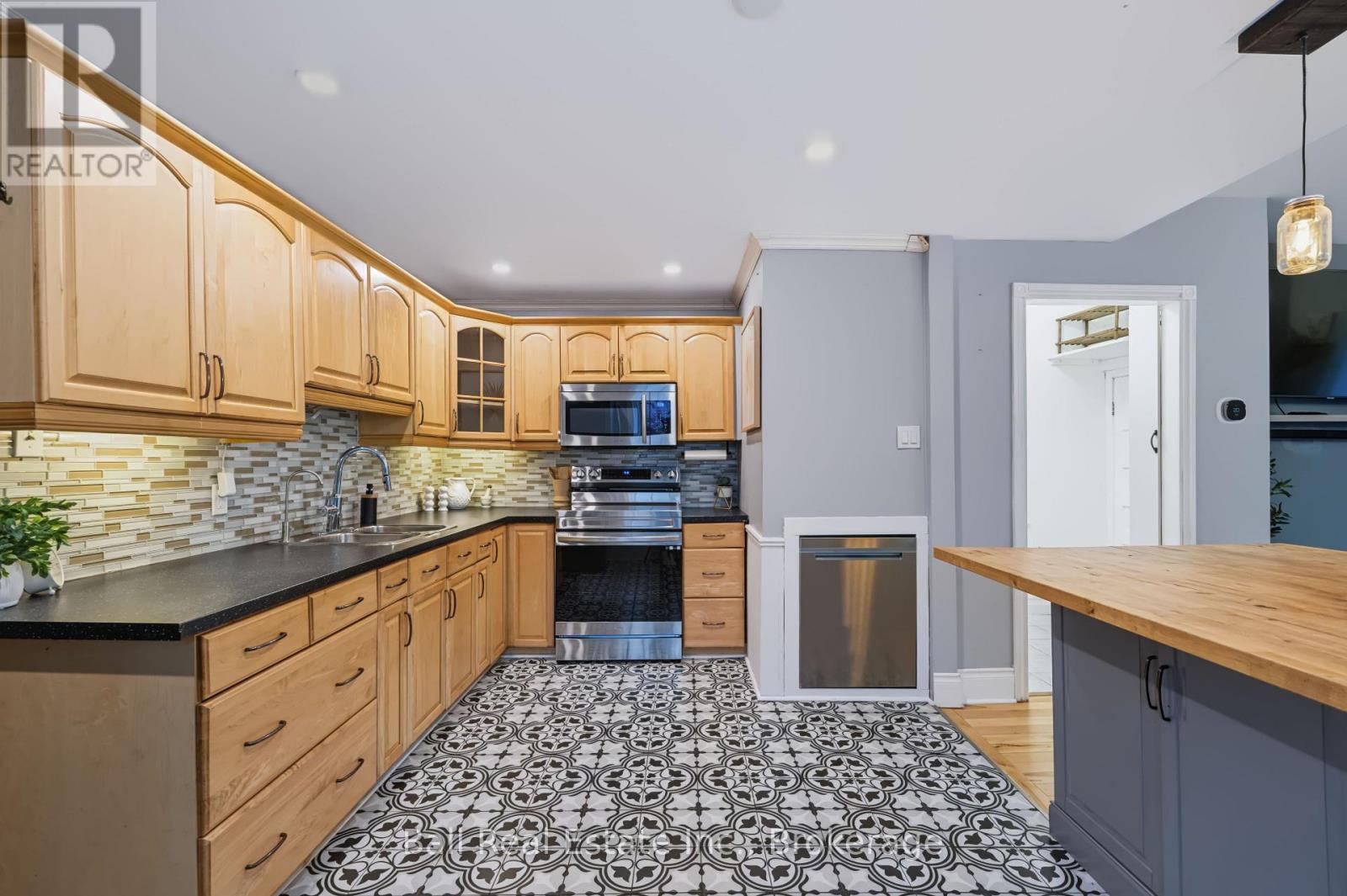196 Perry Street, Peterborough, Ontario  K9J 2J2 - Photo 10 - X13881718