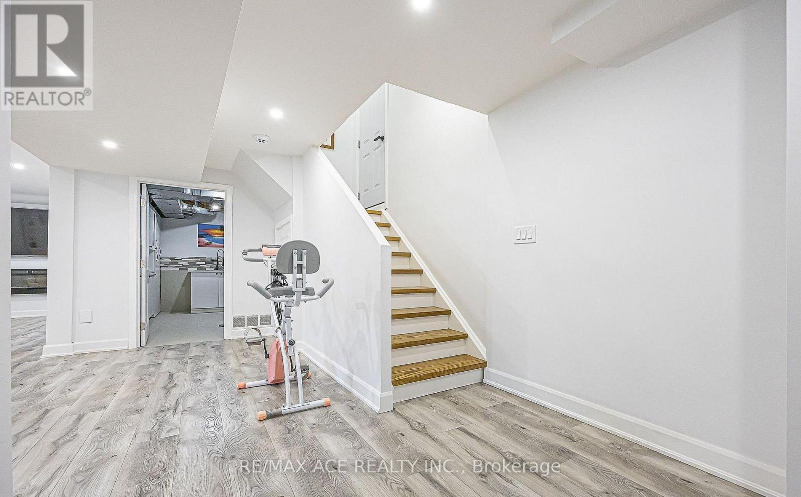 Bsmt - 867 Renaissance Drive, Oshawa, Ontario  L1J 8K6 - Photo 2 - E13881506