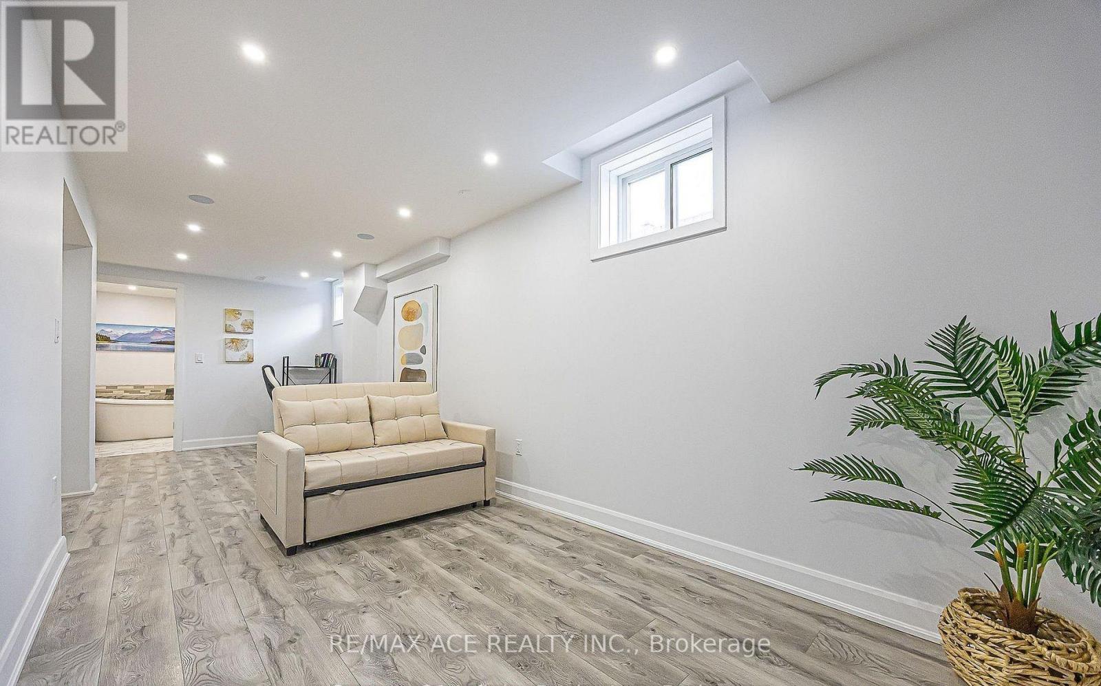 Bsmt - 867 Renaissance Drive, Oshawa, Ontario  L1J 8K6 - Photo 6 - E13881506