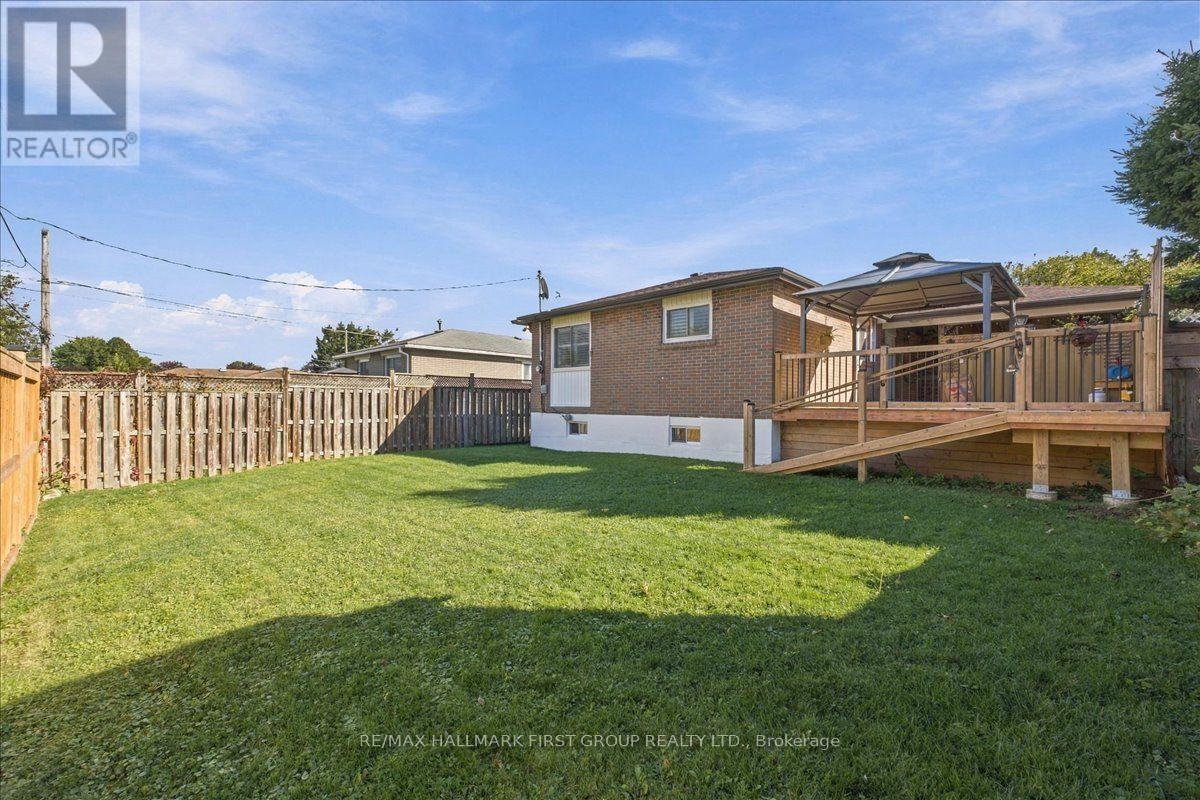 809 Bem Avenue, Pickering, Ontario  L1W 1X2 - Photo 38 - E13881632