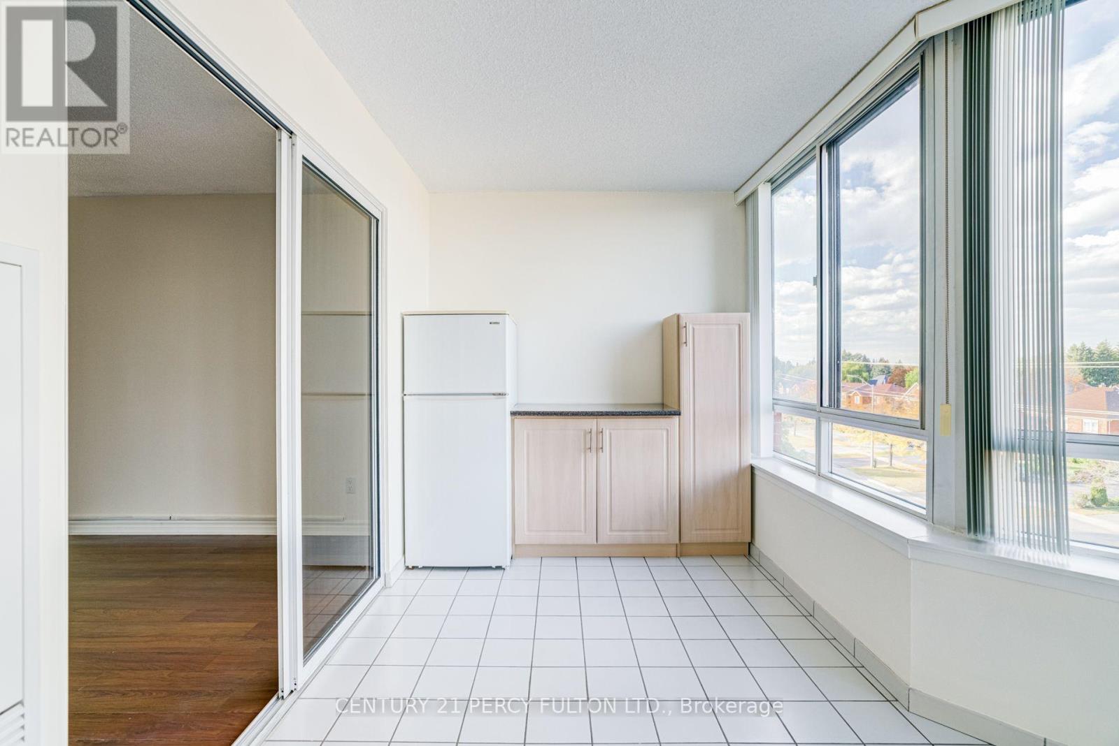 504 - 11753 Sheppard Avenue E, Toronto, Ontario  M1B 5M3 - Photo 10 - E13881664
